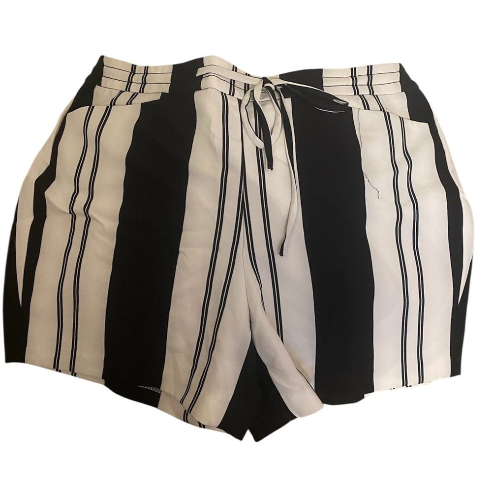 INC International Concept Black and White Striped Women's Shorts